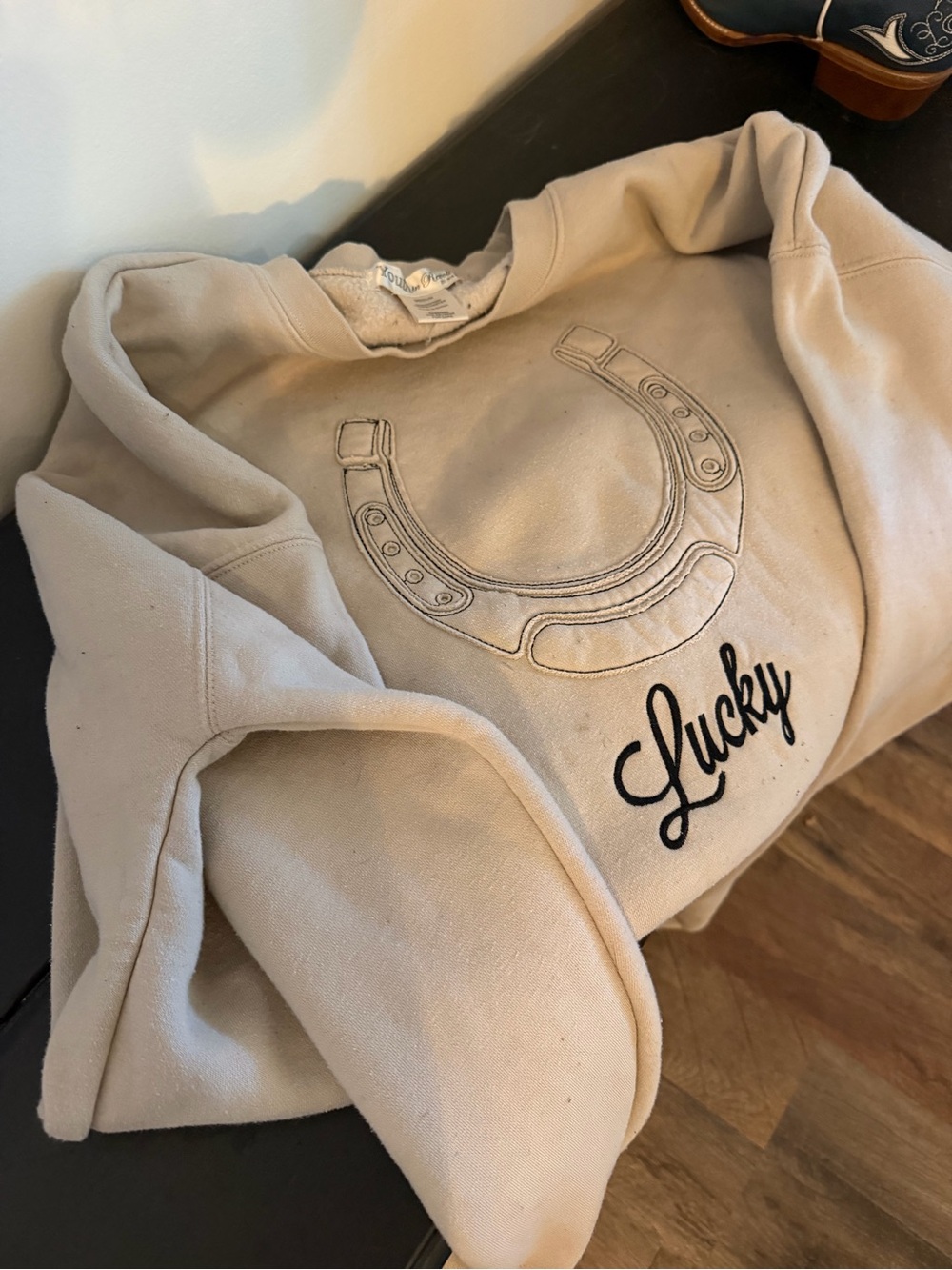 Lucky Brand Beige Crewneck Sweater with Horseshoe Embroidery